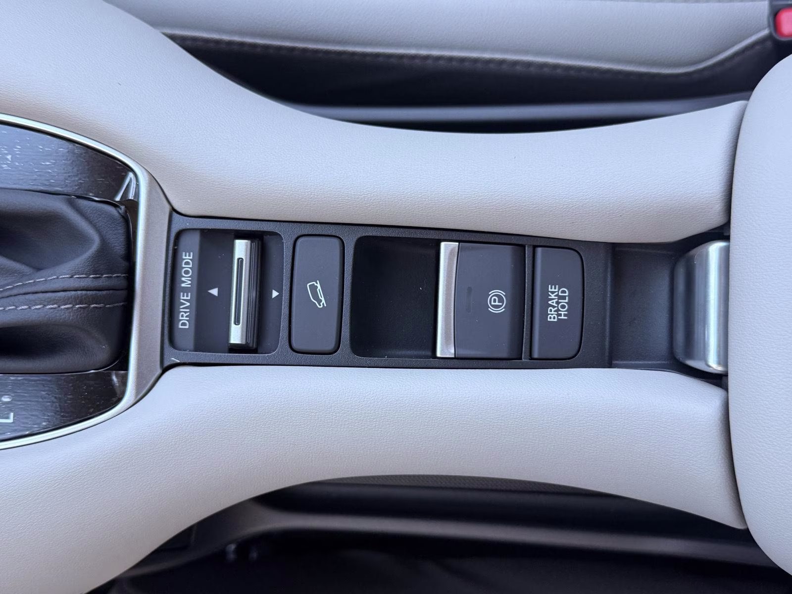 2027 Solar Silver Metallic Honda HR-V EX-L AWD SUV
