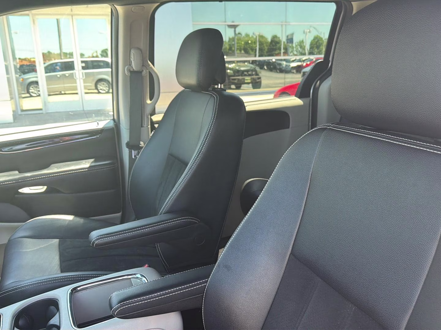 2019 Billet Clearcoat Dodge Grand Caravan SXT FWD Van