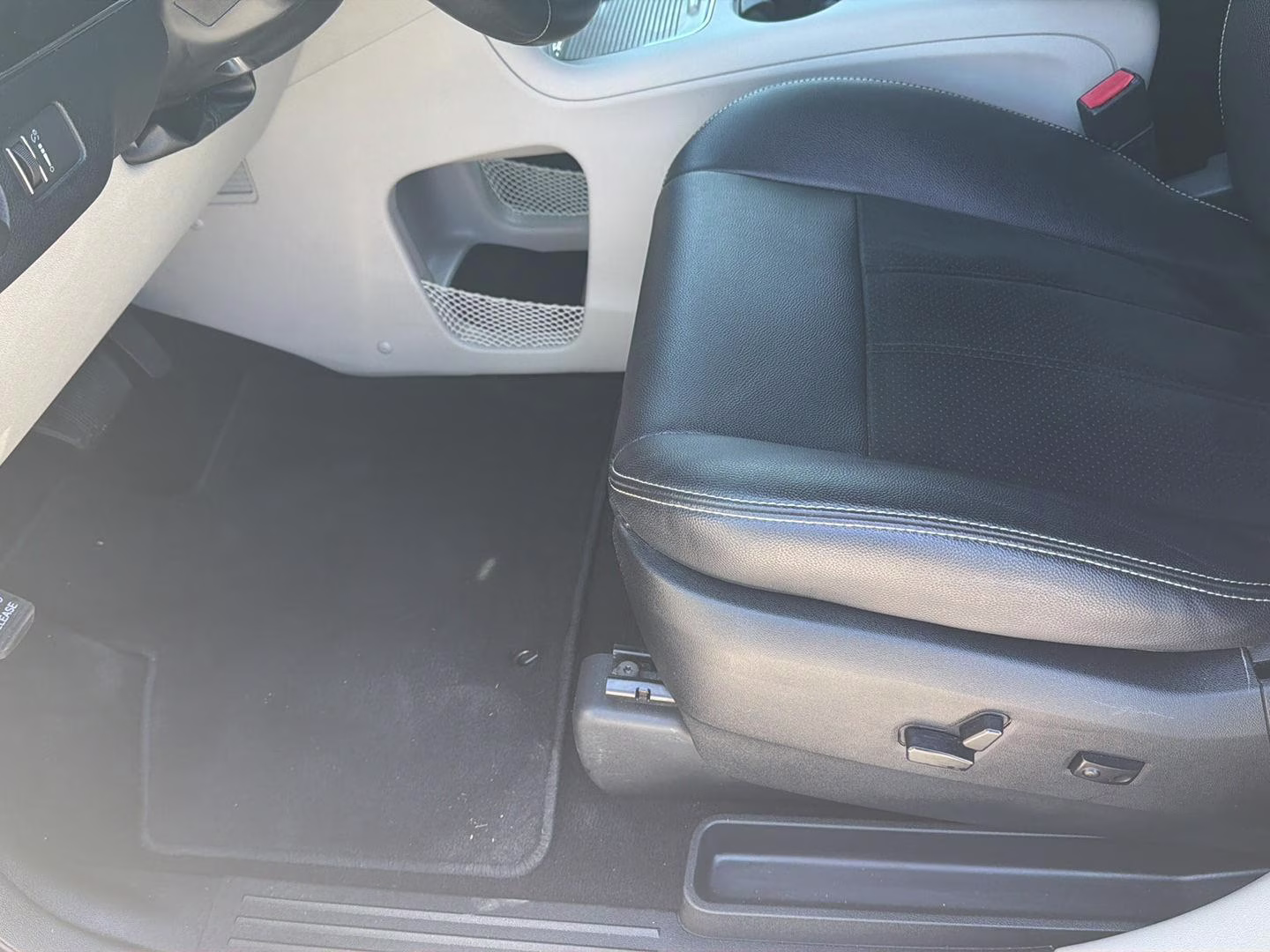 2019 Billet Clearcoat Dodge Grand Caravan SXT FWD Van