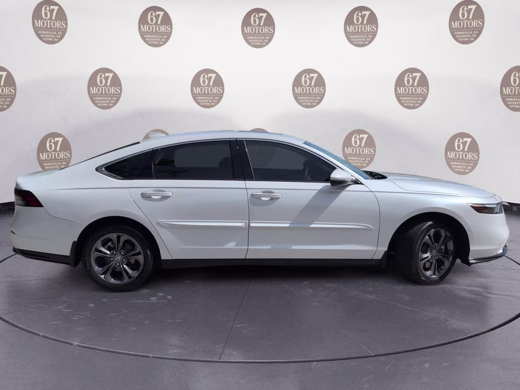2025 White Honda Accord Hybrid EX-L FWD Sedan