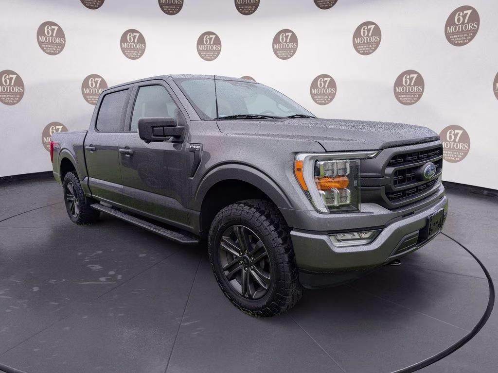 2022 Gray Metallic Ford F-150 XLT 4X4 Truck