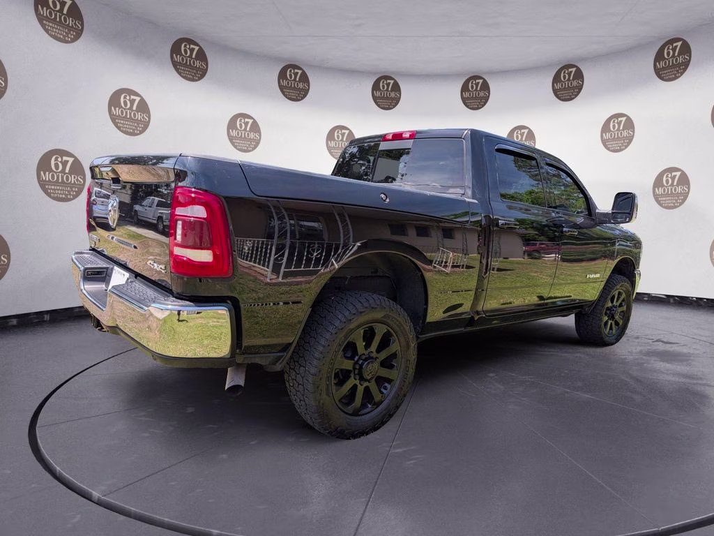 2023 Diamond Black Crystal Pearlcoat Ram 2500 Laramie 4X4 Truck
