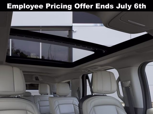 2026 Flight Blue Metallic Clearcoat Lincoln Navigator Reserve 4X4 SUV