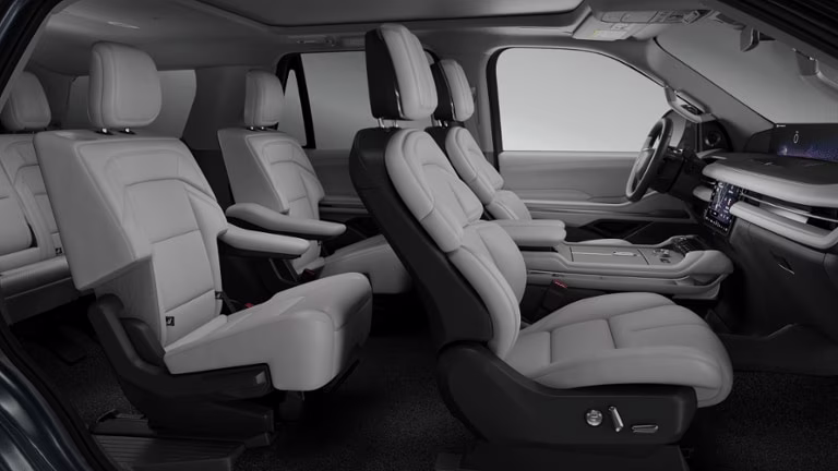 2026 Flight Blue Metallic Clearcoat Lincoln Navigator Reserve 4X4 SUV