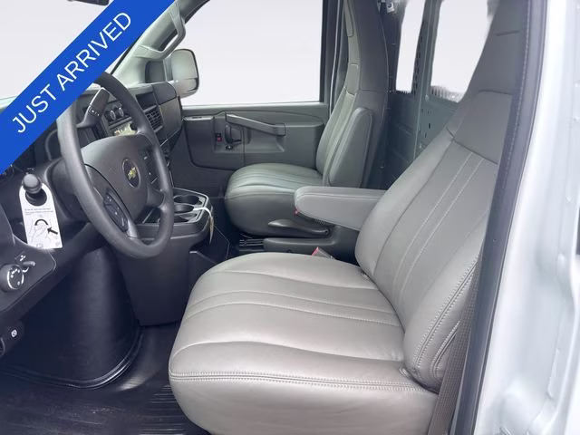 2026 Summit White Chevrolet Express Cargo WT RWD 2500 Regular Wheelbase