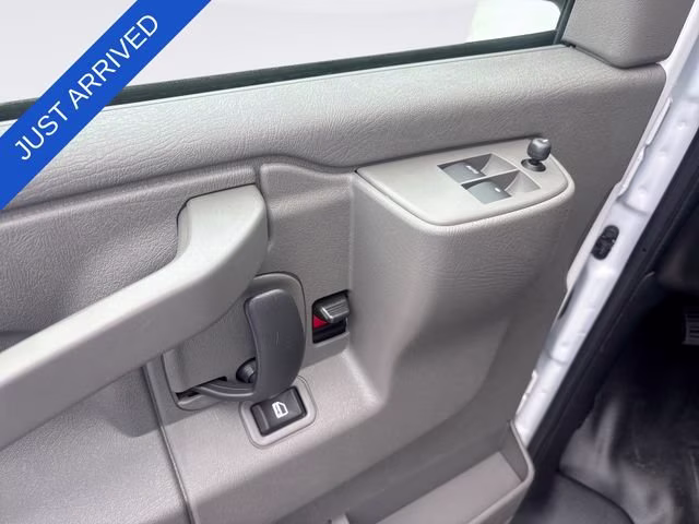 2026 Summit White Chevrolet Express Cargo WT RWD 2500 Regular Wheelbase