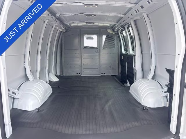 2026 Summit White Chevrolet Express Cargo WT RWD 2500 Regular Wheelbase