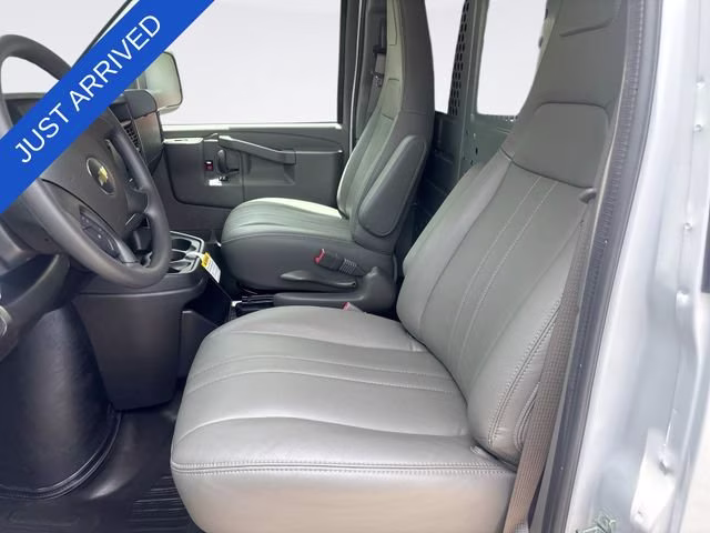 2026 Summit White Chevrolet Express Cargo WT RWD 2500 Regular Wheelbase