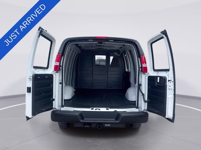 2026 Summit White Chevrolet Express Cargo WT RWD 2500 Regular Wheelbase