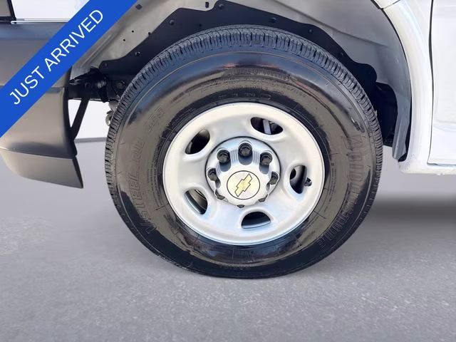 2026 Summit White Chevrolet Express Cargo WT RWD 2500 Extended Wheelbase