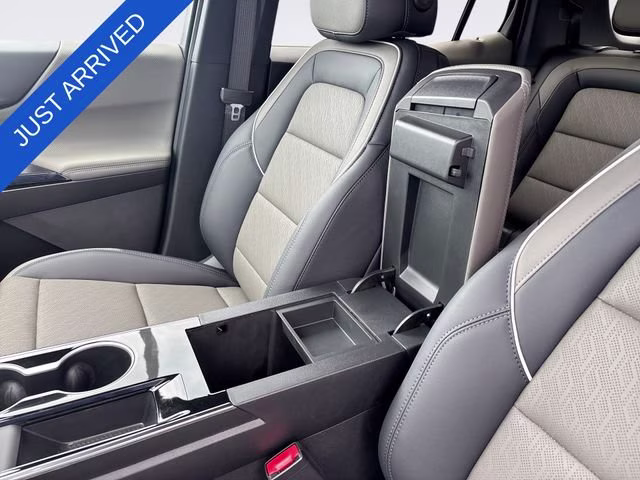 2026 Sterling Gray Metallic Chevrolet Equinox LT FWD SUV
