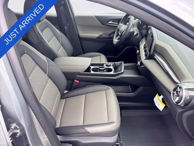 2026 Sterling Gray Metallic Chevrolet Equinox LT FWD SUV