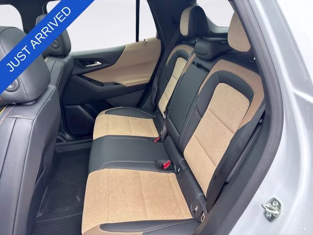 2026 Polar White Tricoat Chevrolet Equinox ACTIV AWD SUV