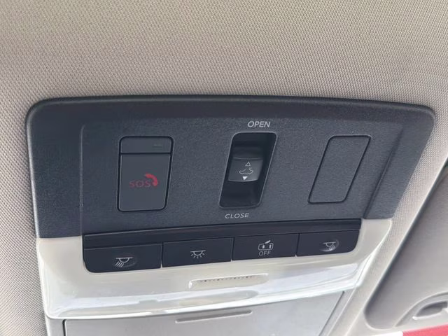 2023 Gun Metallic Nissan Altima 2.5 SL FWD Sedan