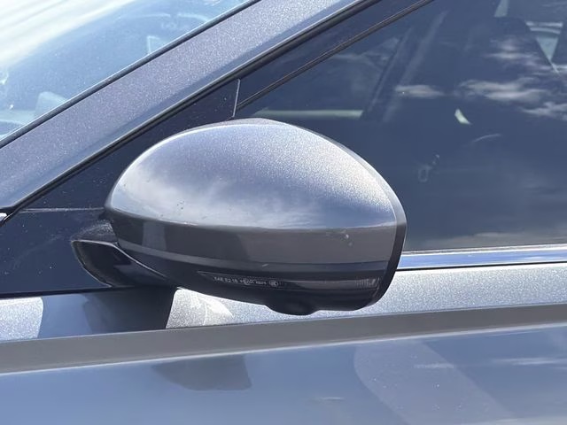 2023 Gun Metallic Nissan Altima 2.5 SL FWD Sedan