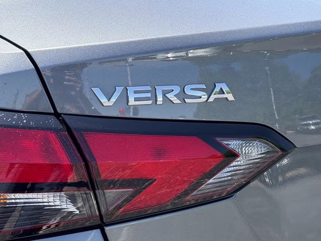 2025 Gun Metallic Nissan Versa 1.6 SV FWD Sedan