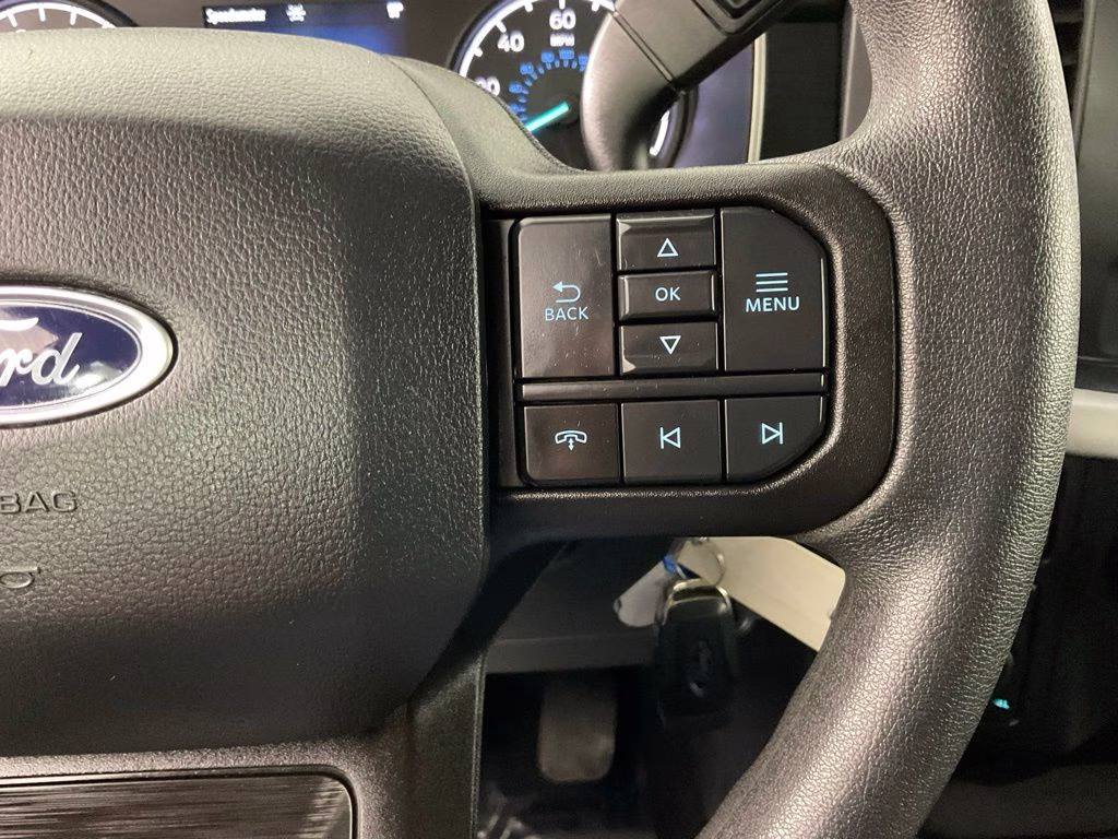 2023 Oxford White Ford F-150 XL 4X4 Truck