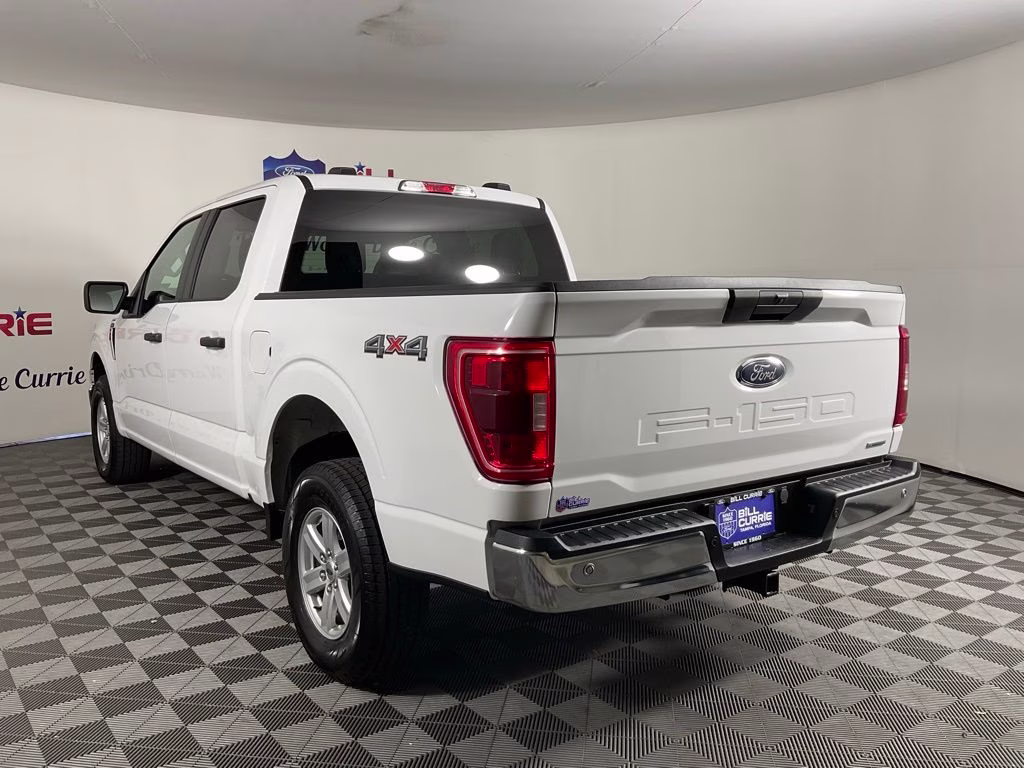 2023 Oxford White Ford F-150 XL 4X4 Truck