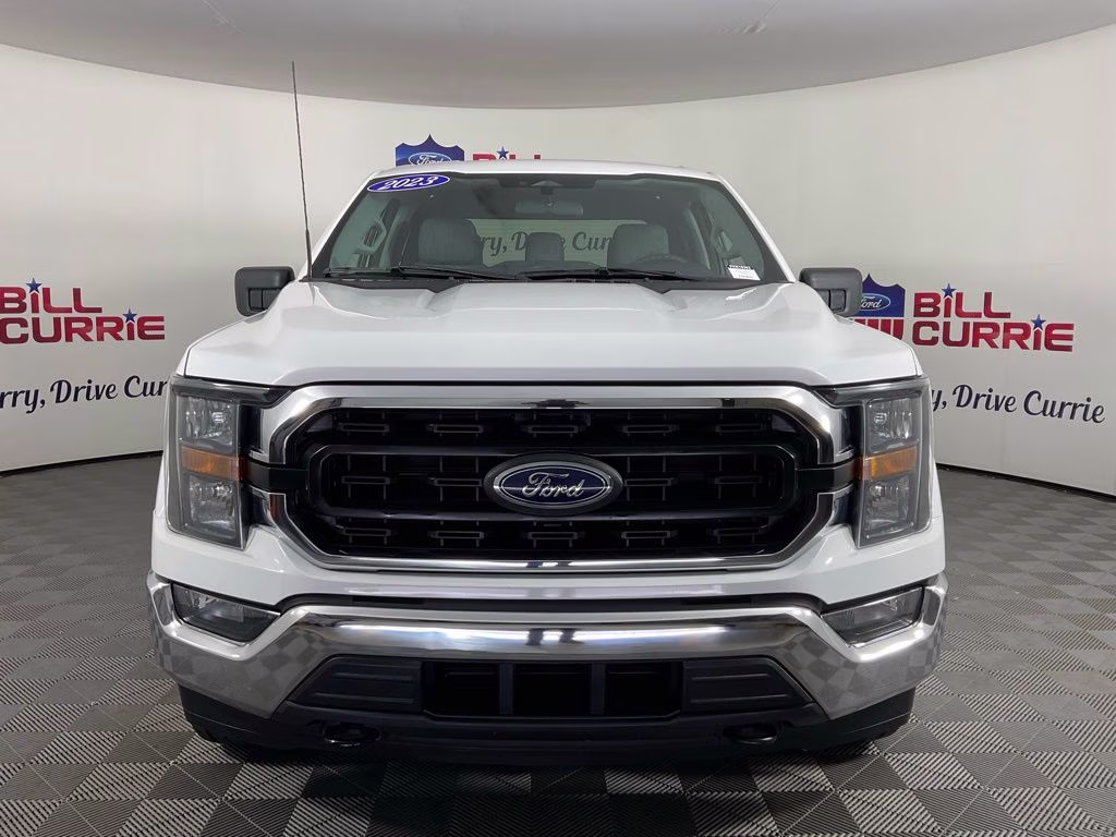 2023 Oxford White Ford F-150 XL 4X4 Truck