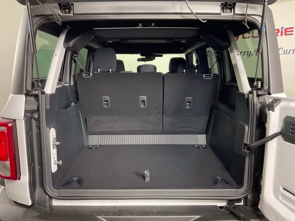 2026 Oxford White Ford Bronco Big Bend 4X4 SUV