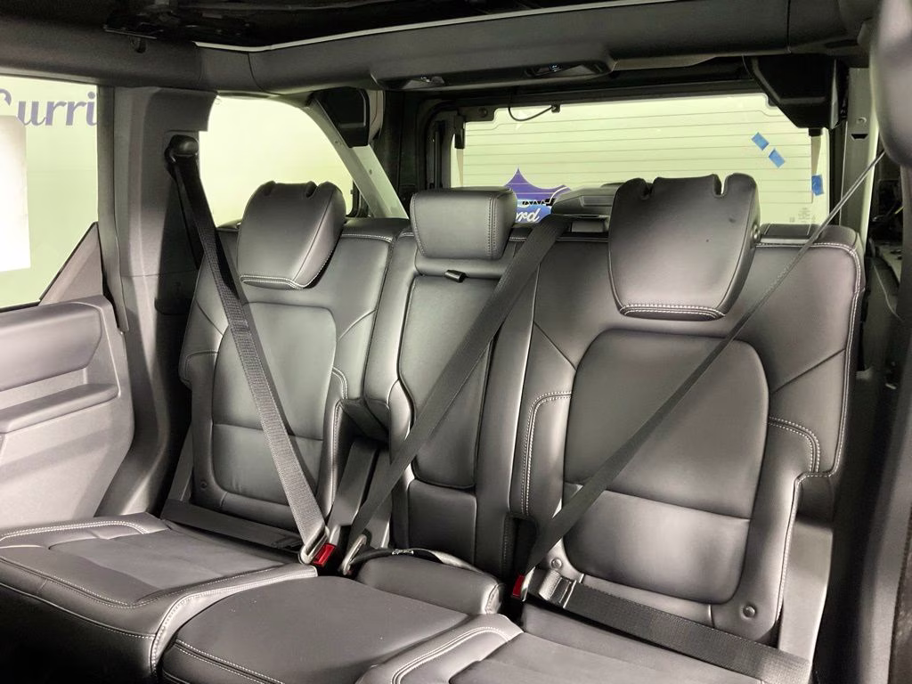 2026 Avalanche Ford Bronco Outer Banks 4X4 SUV