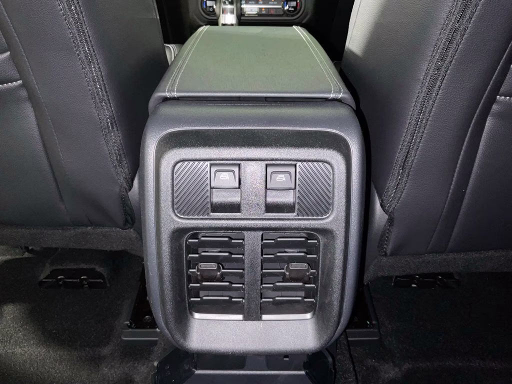 2026 Avalanche Ford Bronco Outer Banks 4X4 SUV