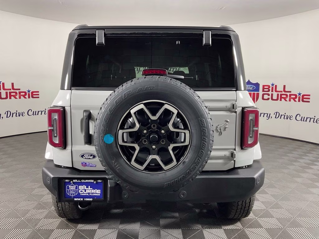 2026 Avalanche Ford Bronco Outer Banks 4X4 SUV