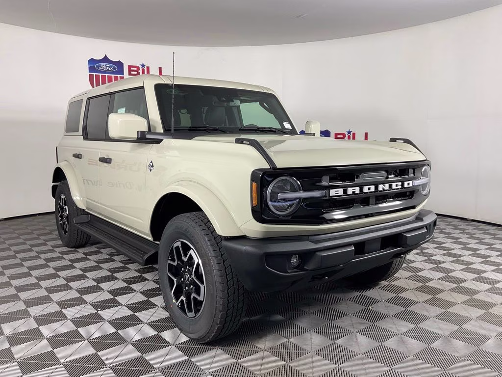 2026 Ford Bronco Outer Banks 4x4's photo