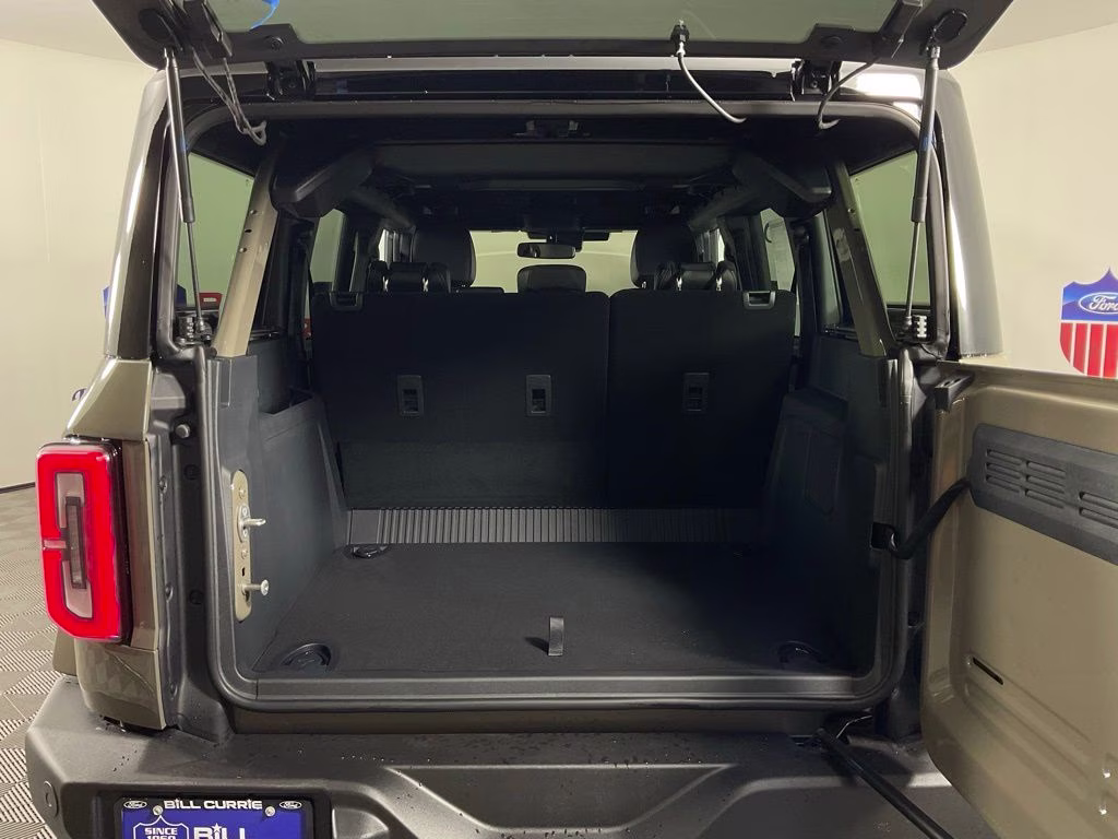 2026 Gray Ford Bronco Outer Banks 4X4 SUV