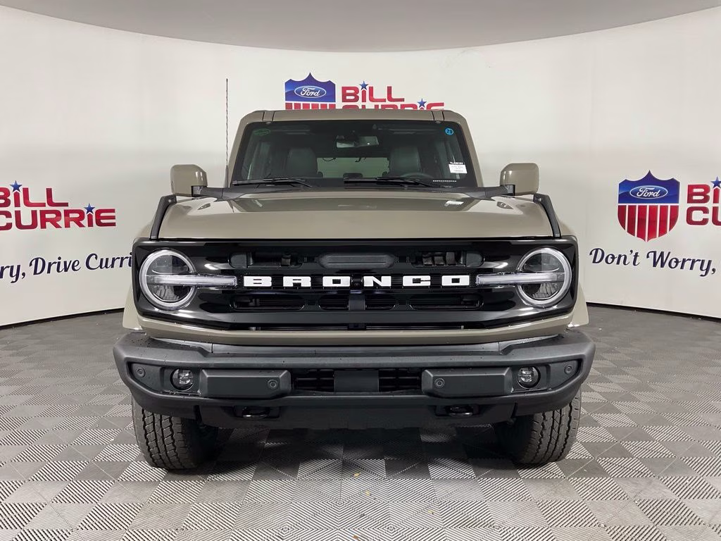 2026 Gray Ford Bronco Outer Banks 4X4 SUV
