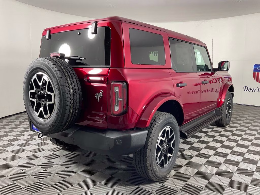 2026 Ruby Red Metallic Ford Bronco Outer Banks 4X4 SUV