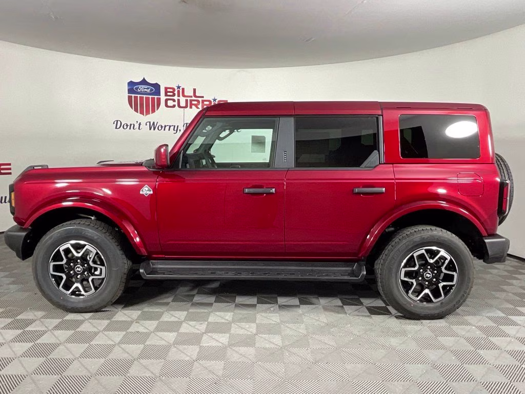 2026 Ruby Red Metallic Ford Bronco Outer Banks 4X4 SUV