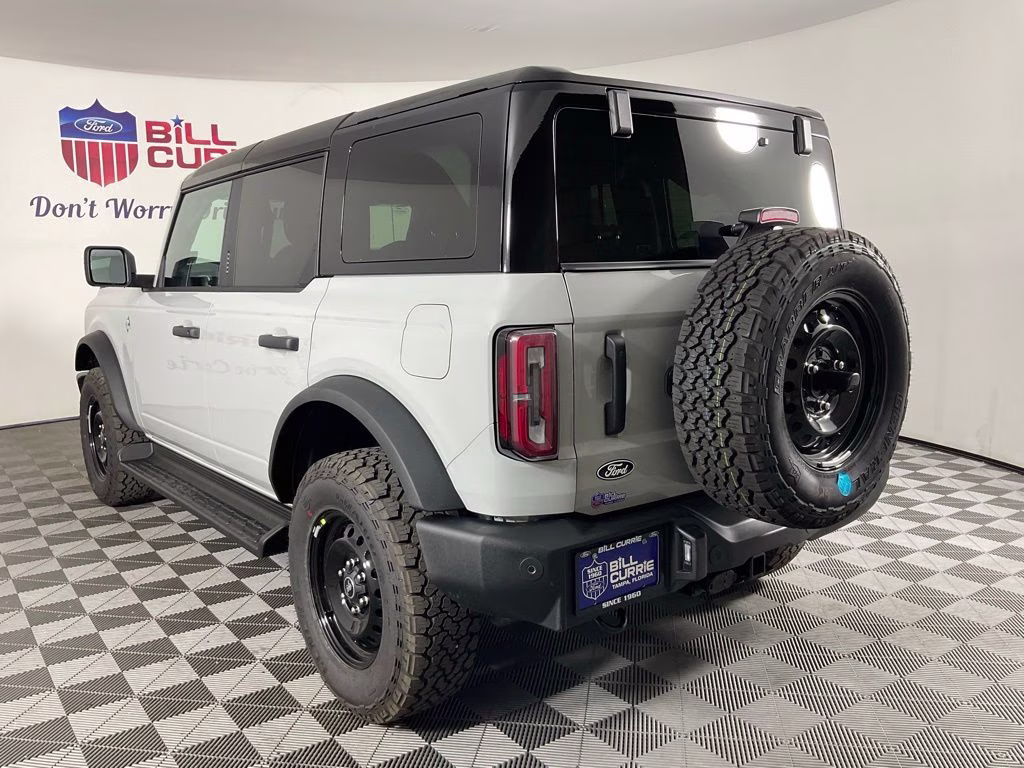 2026 Avalanche Ford Bronco Outer Banks 4X4 SUV