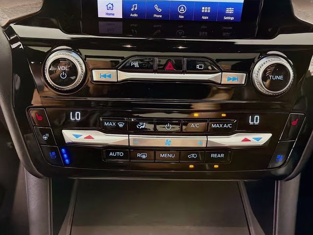 2021 Gray Metallic Ford Explorer Platinum RWD SUV