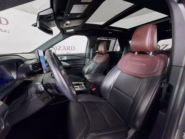 2021 Gray Metallic Ford Explorer Platinum RWD SUV