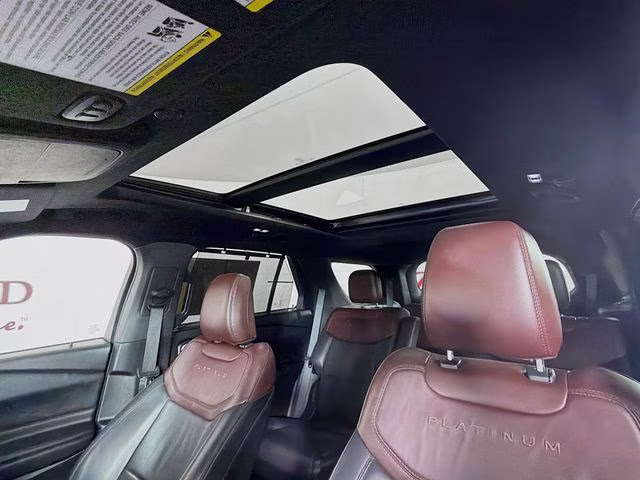 2021 Gray Metallic Ford Explorer Platinum RWD SUV