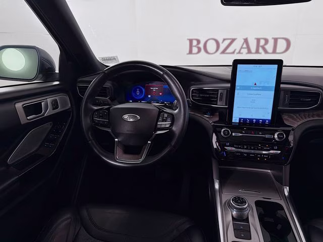 2021 Gray Metallic Ford Explorer Platinum RWD SUV