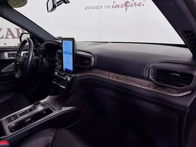 2021 Gray Metallic Ford Explorer Platinum RWD SUV