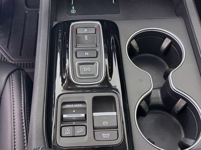 2025 Platinum White Pearl Honda Pilot Touring AWD SUV