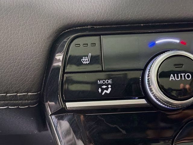 2025 Platinum White Pearl Honda Pilot Touring AWD SUV