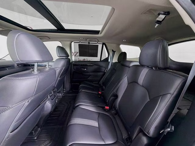 2025 Platinum White Pearl Honda Pilot Touring AWD SUV