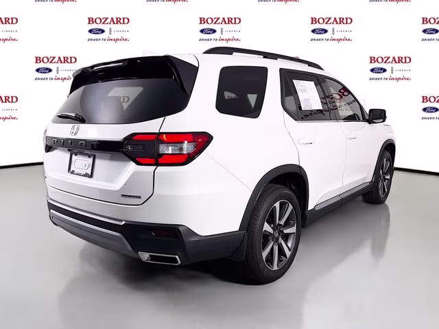 2025 Platinum White Pearl Honda Pilot Touring AWD SUV