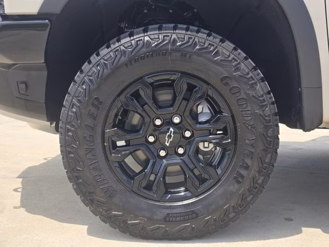 2026 White Sands Chevrolet Silverado 1500 ZR2 4X4 Truck