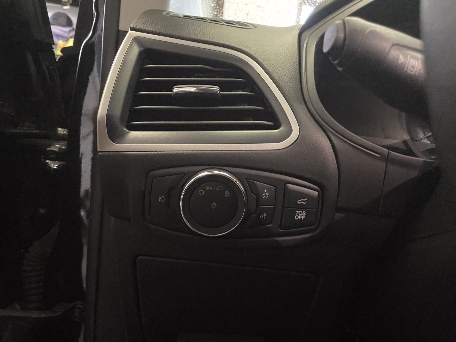 2024 Agate Black Ford Edge SEL AWD SUV