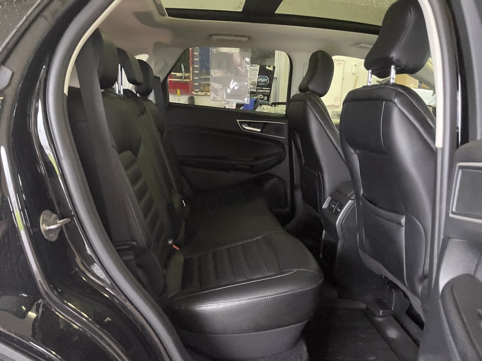 2024 Agate Black Ford Edge SEL AWD SUV