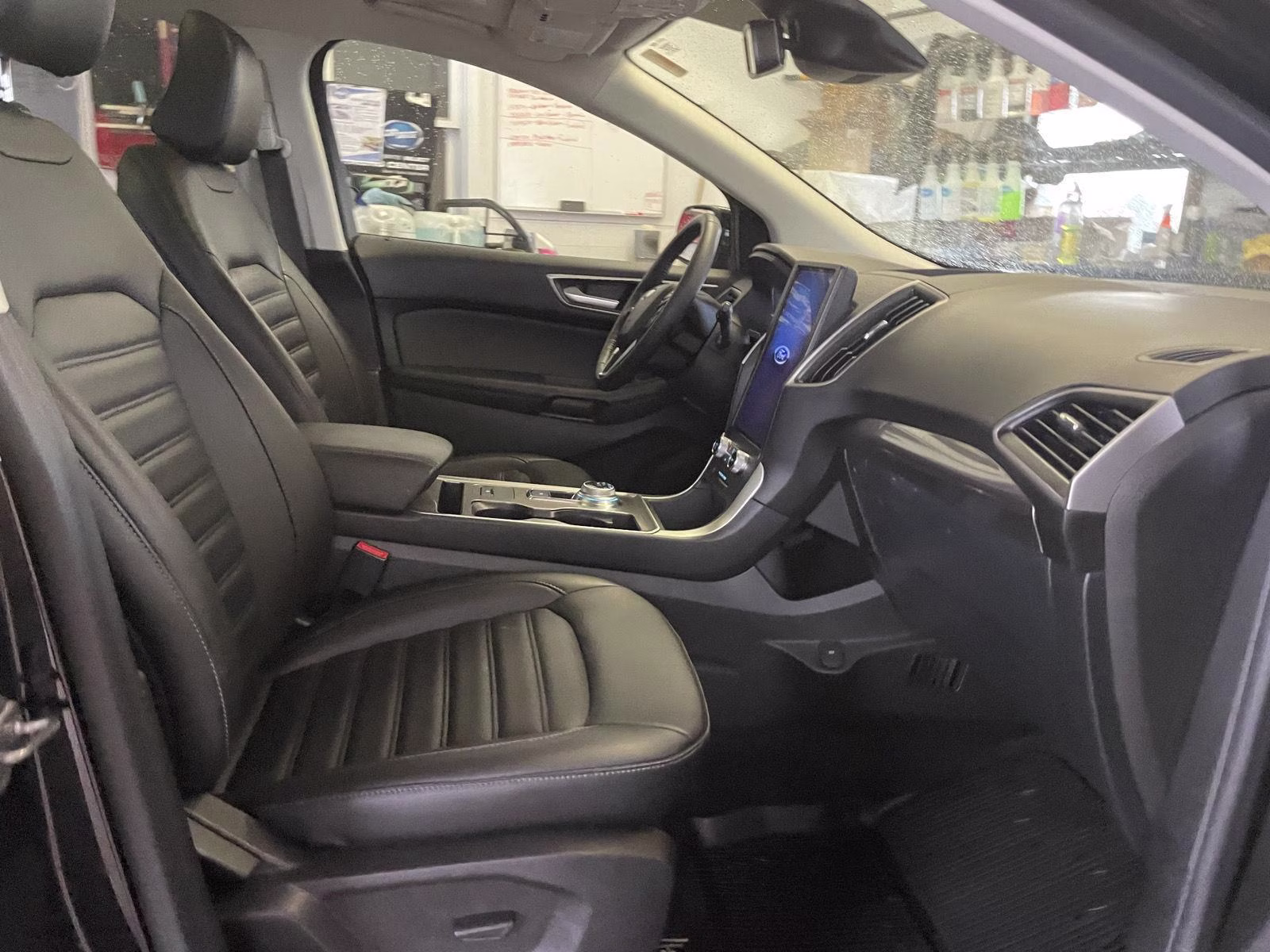 2024 Agate Black Ford Edge SEL AWD SUV