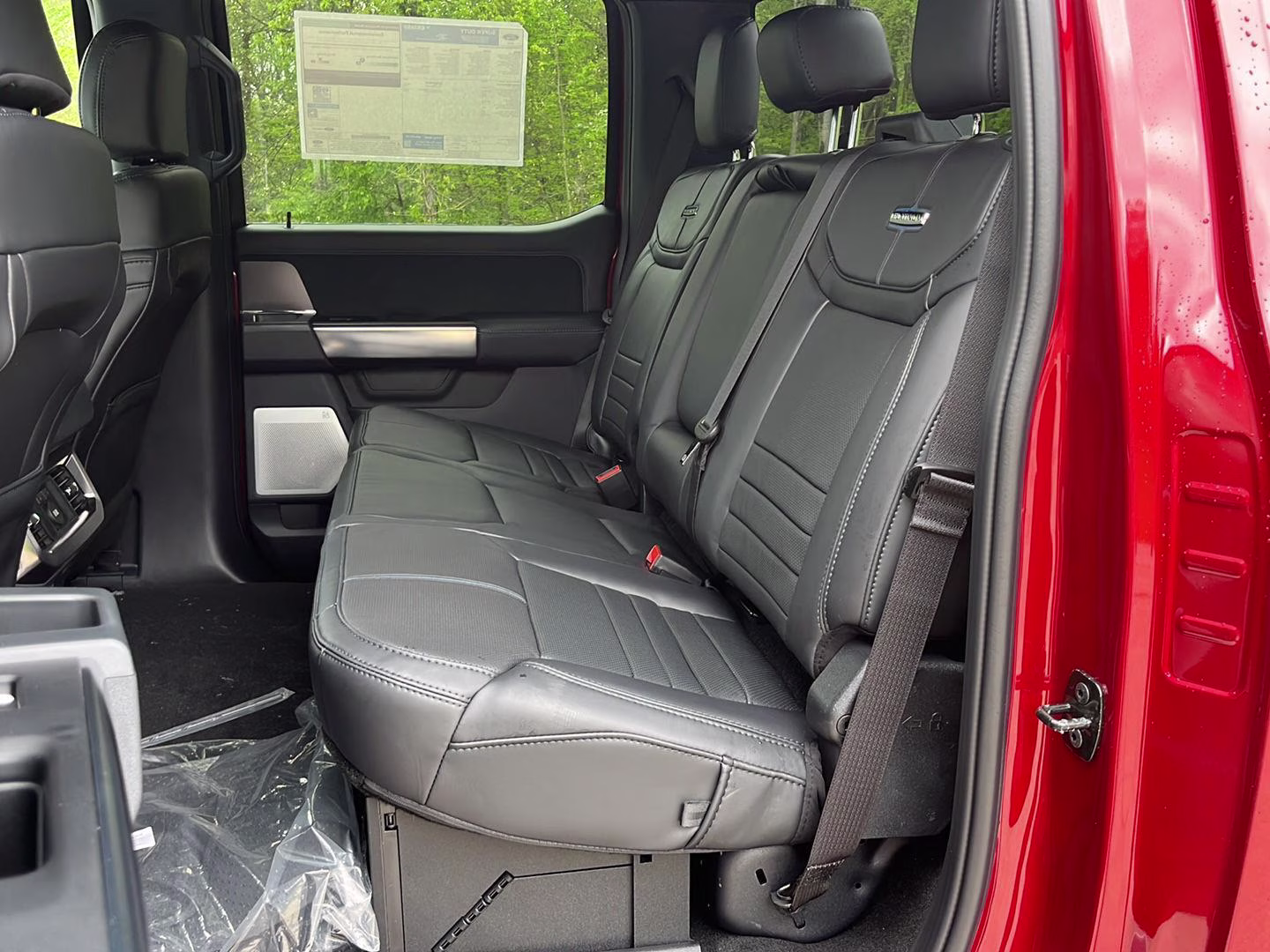 2026 Agate Black Ford Super Duty F-350 DRW Platinum 4X4 Truck