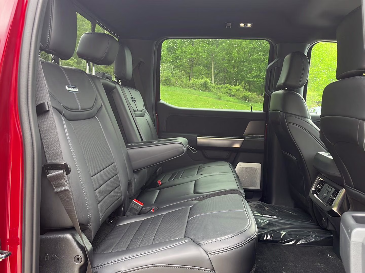 2026 Agate Black Ford Super Duty F-350 DRW Platinum 4X4 Truck