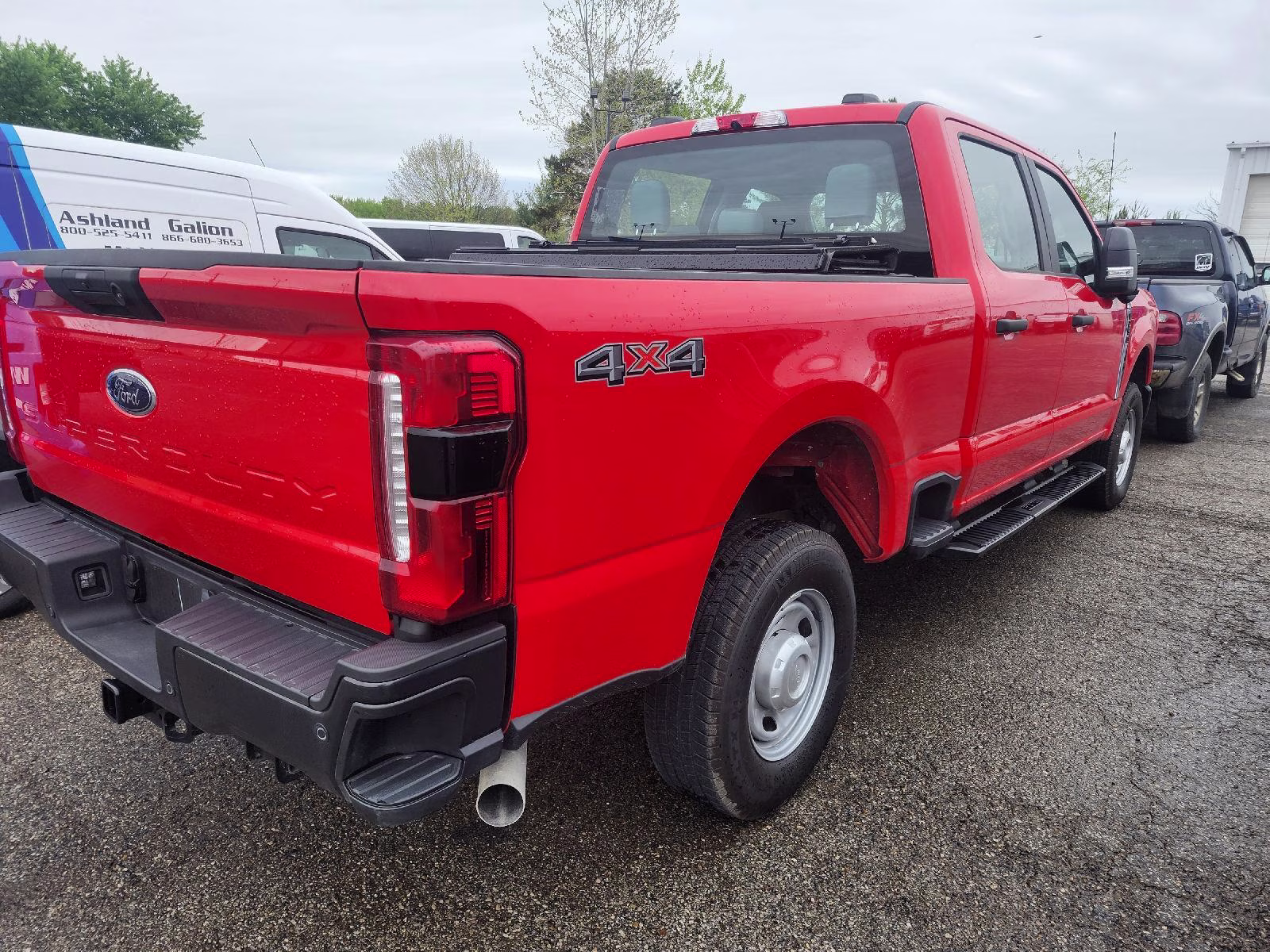 2023 Race Red Ford Super Duty F-250 SRW XL 4X4 Truck