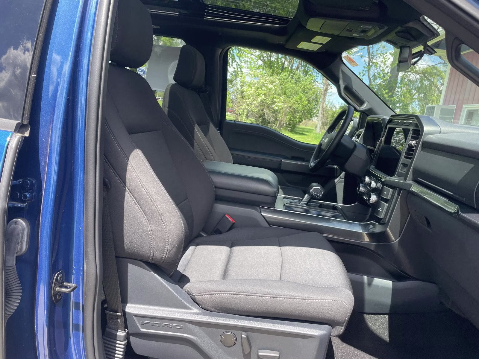 2023 Atlas Blue Ford F-150 XLT 4X4 Truck